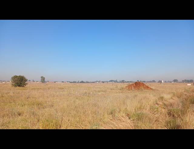8,908M² VACANT LAND FOR SALE IN UNITAS PARK